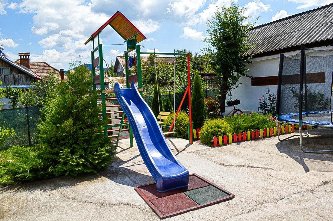 Pensiunea Casa Rica Келіменешті Екстер'єр фото